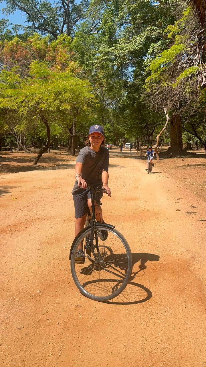 Travel with Chanaka Guest Tour
